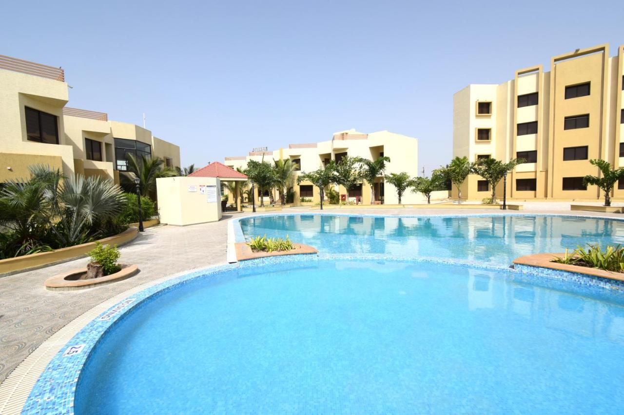 The Sky Imperial Bapu'S Resort Dwārka Exterior foto